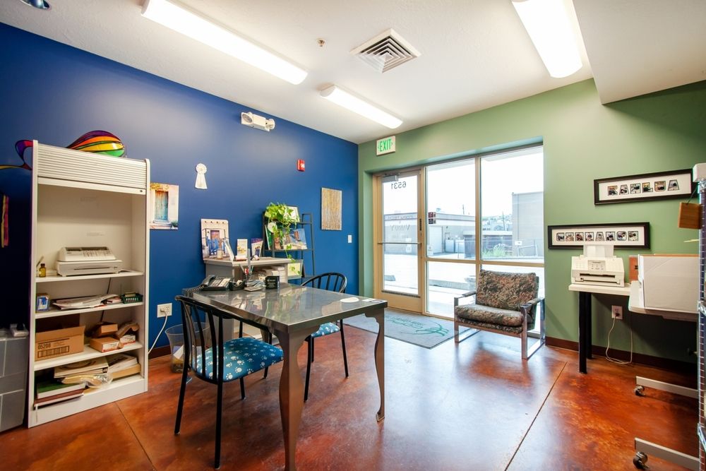 Owner User Office Warehouse: 6531 S Cottonwood St, Salt Lake City, UT 84107